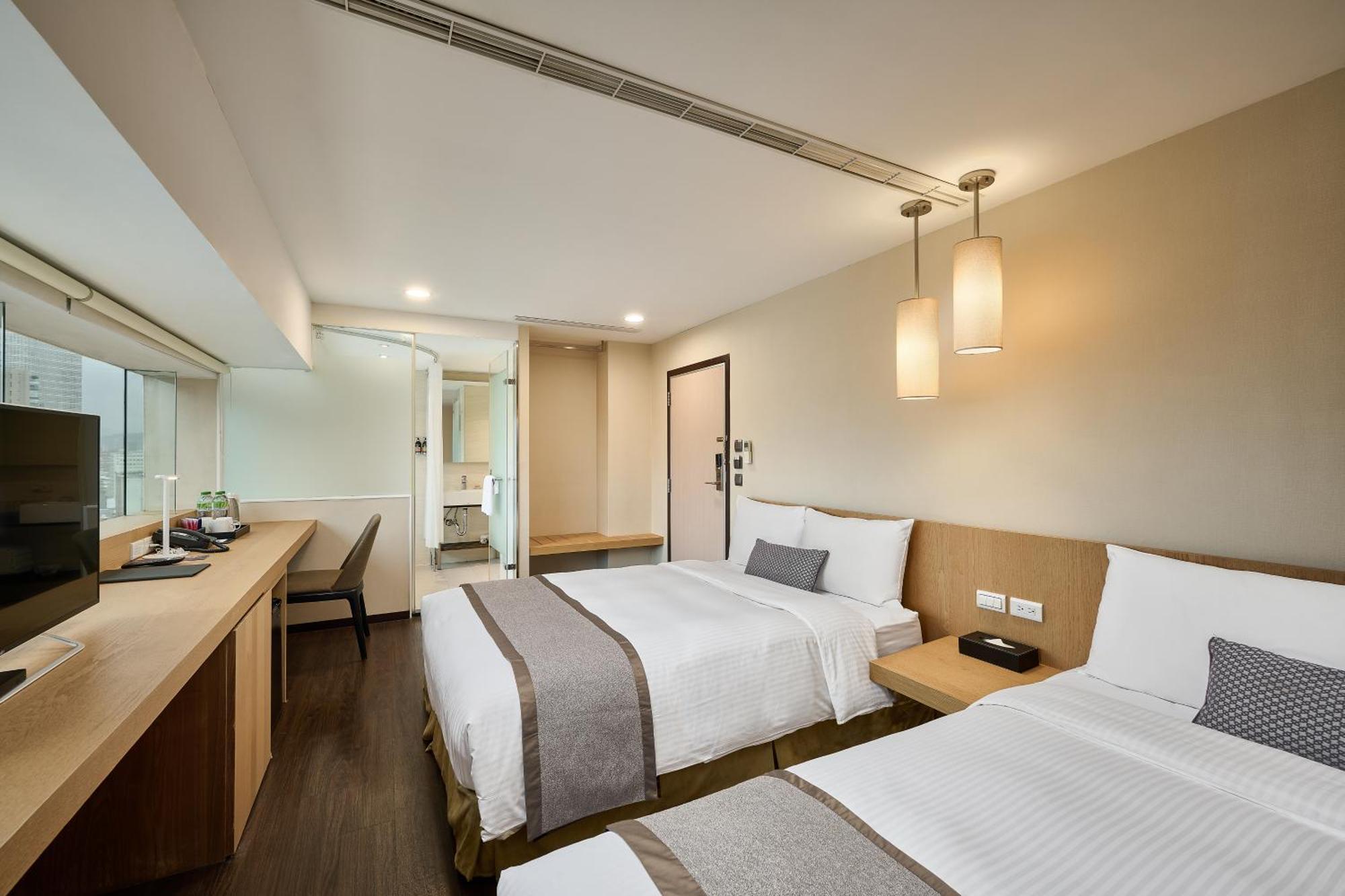 Eastin Taipei Hotel Exterior photo
