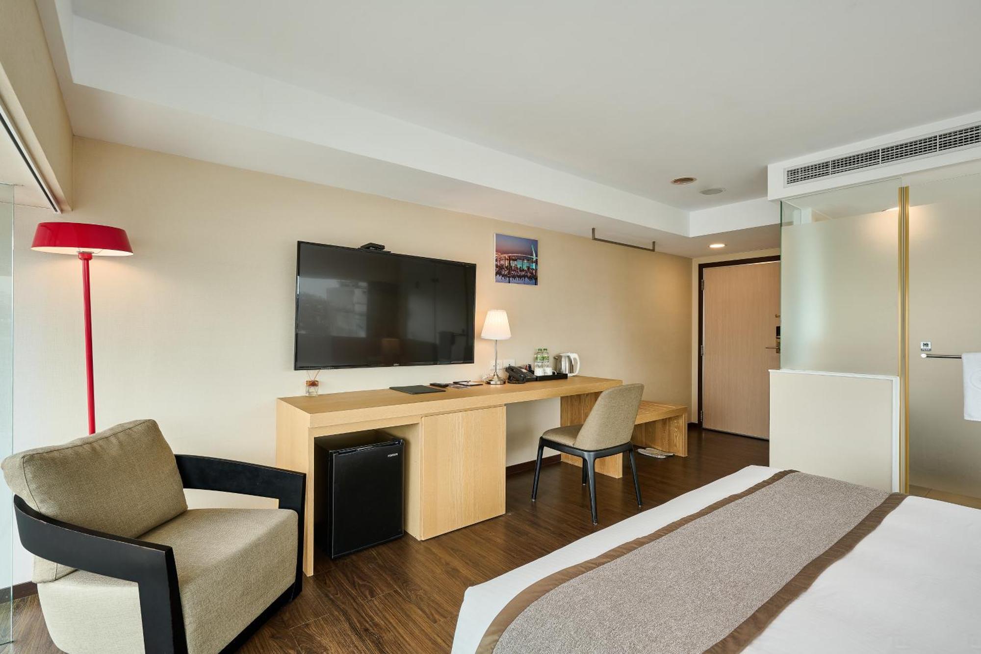 Eastin Taipei Hotel Exterior photo