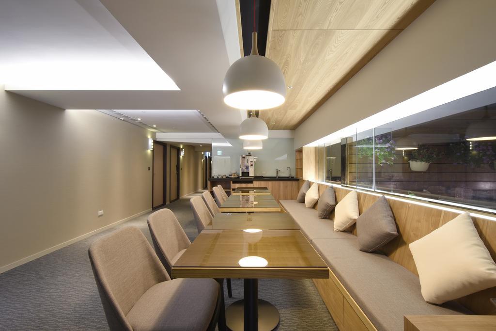Eastin Taipei Hotel Exterior photo