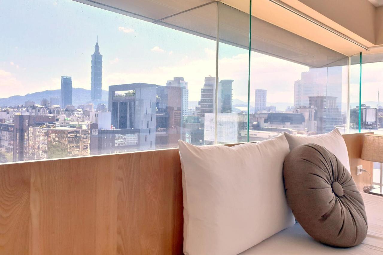 Eastin Taipei Hotel Exterior photo