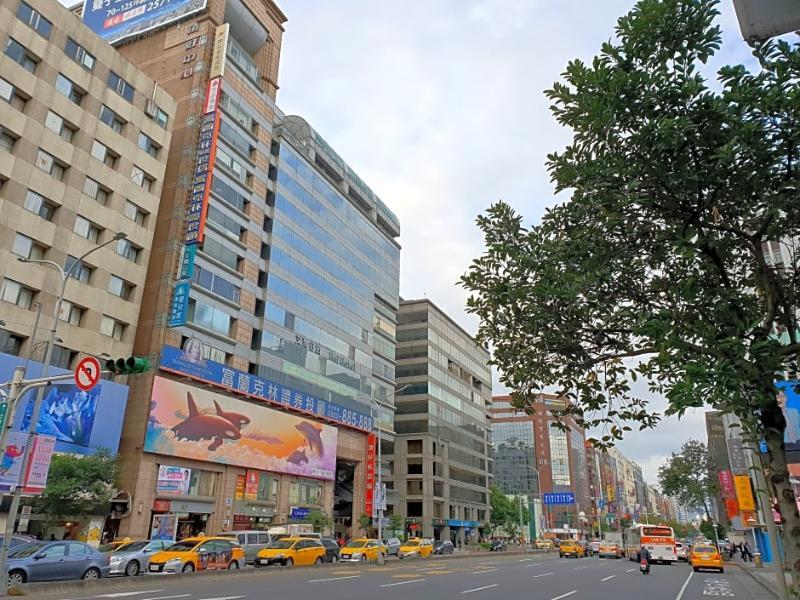 Eastin Taipei Hotel Exterior photo